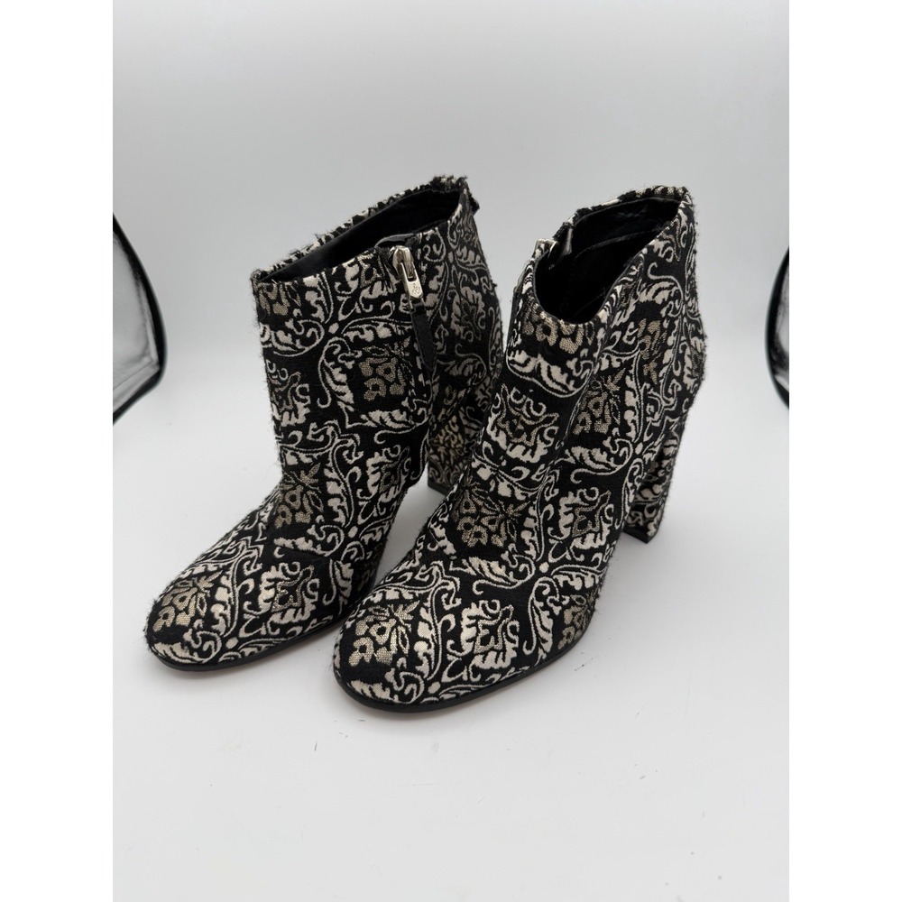 Sam Edelman Women's 6 Black Gold Brocade Jacquard Ankle Booties Block Heel. 1773